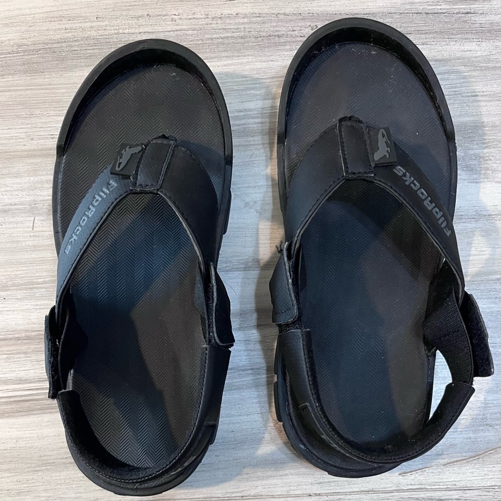 Hiking Fliprocks flip flop
